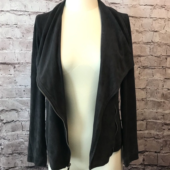 Gorgeous Flattering Cupcakes and Cashmere Ultra Suede Jacket - Picture 2 of 7